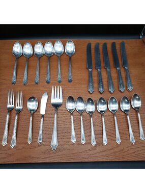 Vintage Silverplate Flatware Partial Set 21 Pc Stratford Floral + 1 Maywood
